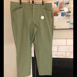 Old Navy Pixie Pants,NWT